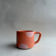 Load image into Gallery viewer, Coral with pink dot mug
