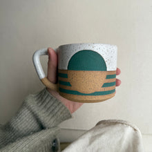 Load image into Gallery viewer, Green Shade Mug