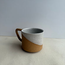 Load image into Gallery viewer, White drip mug