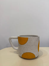 Load image into Gallery viewer, Orange dot mug