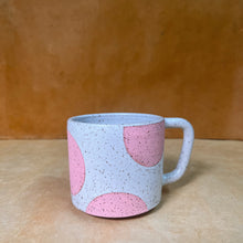 Load image into Gallery viewer, Pink dot mug