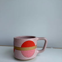 Load image into Gallery viewer, Pink reflection mug
